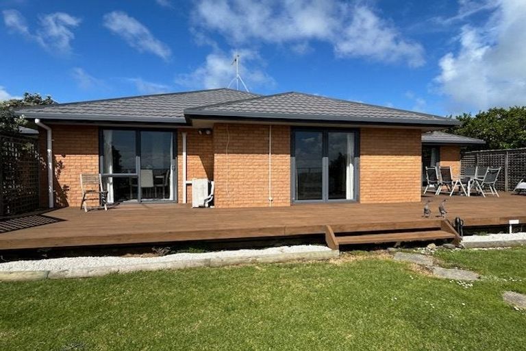 Photo of property in 286 Rehutai Road, Baylys Beach, Dargaville, 0377