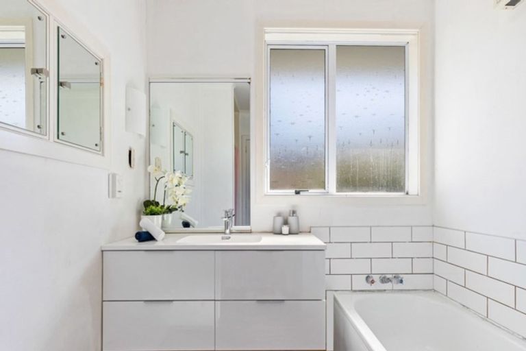 Photo of property in 3 Glenavon Place, Ilam, Christchurch, 8041