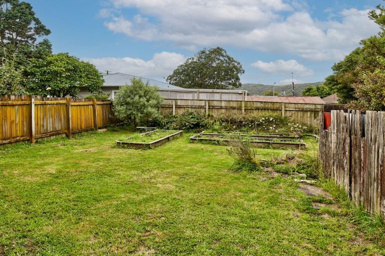 Photo of property in 5 Puriri Street, Wainuiomata, Lower Hutt, 5014