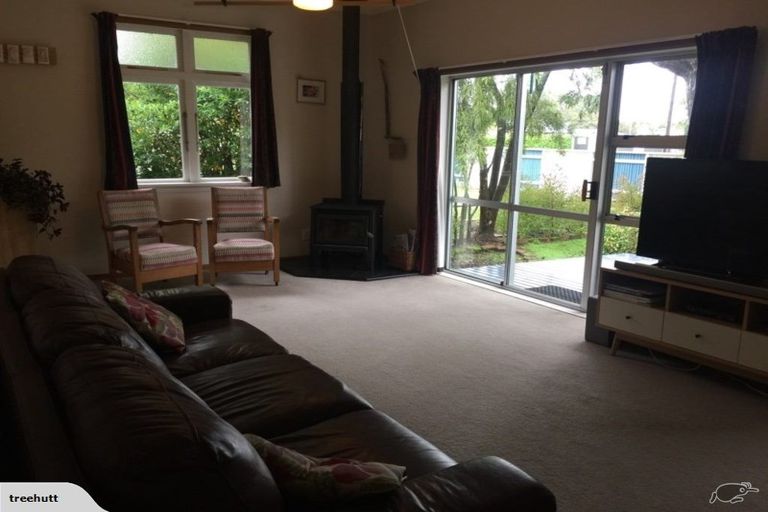 Photo of property in 70 East Street, Greytown, 5712