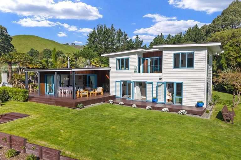 Photo of property in 105 Waterfall Road, Paraparaumu, 5032