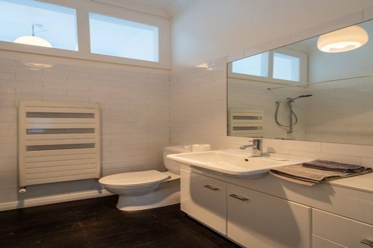 Photo of property in 22 Exeter Street, Lyttelton, 8082