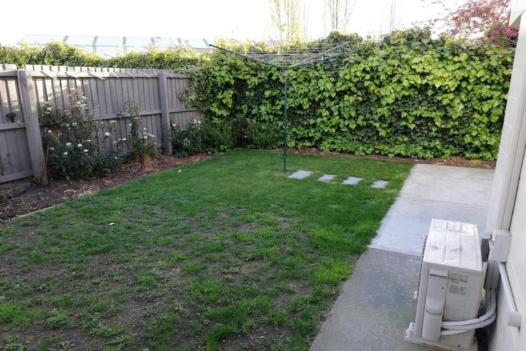 Photo of property in 2/29 Brockworth Place, Riccarton, Christchurch, 8011