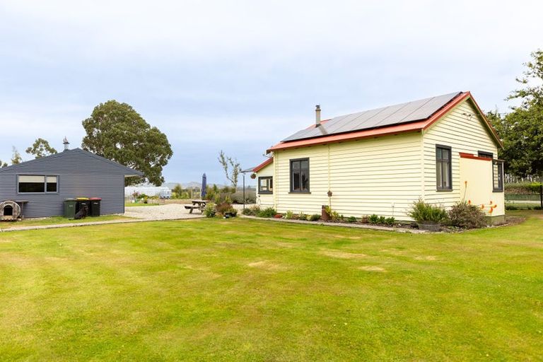 Photo of property in 4 Newcastle Street, Riversdale, 9776