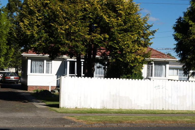Photo of property in 26a Vine Street, Mangere East, Auckland, 2024