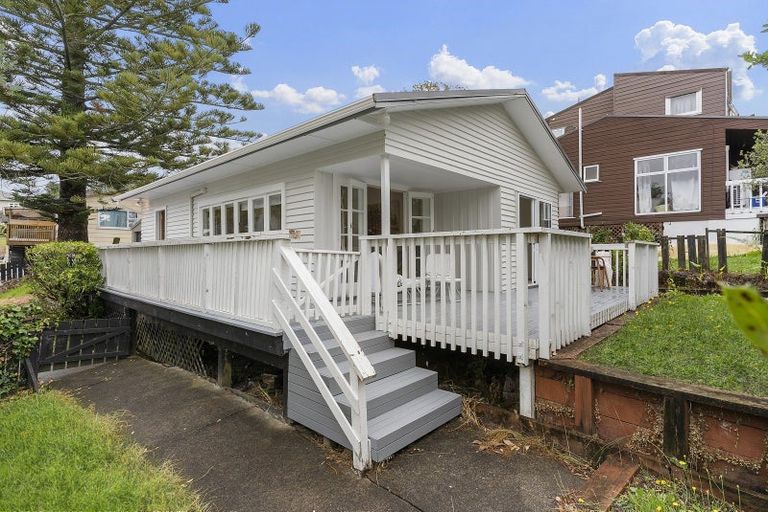 Photo of property in 36a Clayburn Road, Glen Eden, Auckland, 0602