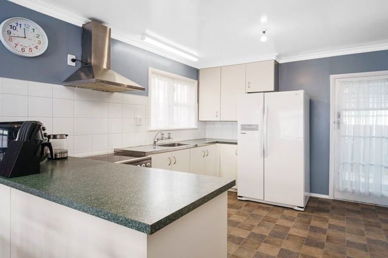 Photo of property in 13 Matai Street, Levin, 5510