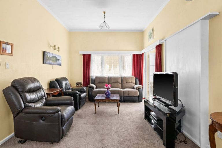 Photo of property in 135 Vigor Brown Street, Napier South, Napier, 4110