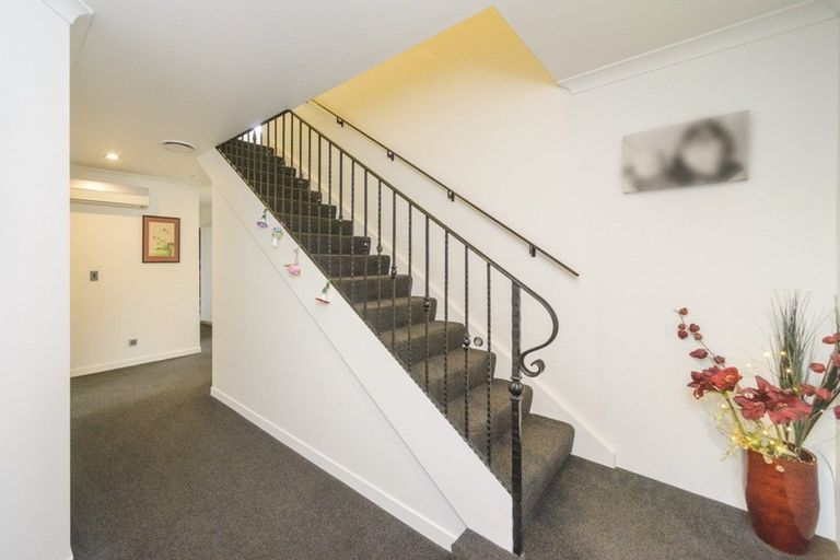 Photo of property in 14 Pegasus Place, Kelvin Grove, Palmerston North, 4414