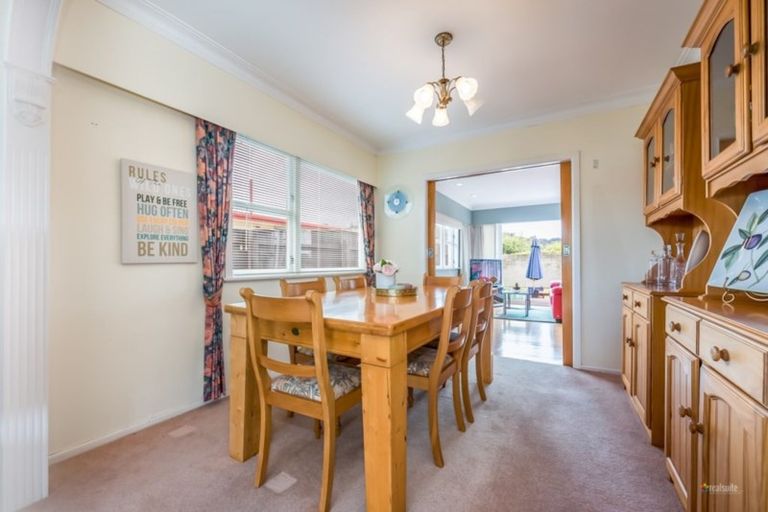 Photo of property in 12 Rosebank Avenue, Avalon, Lower Hutt, 5011