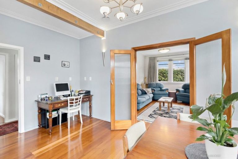 Photo of property in 60 Pine Avenue, Ebdentown, Upper Hutt, 5018