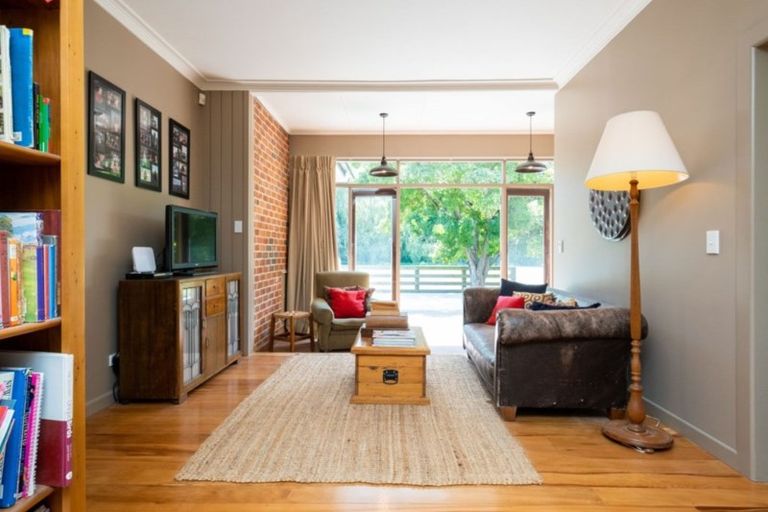 Photo of property in 247 Napier Road, Havelock North, Hastings, 4180