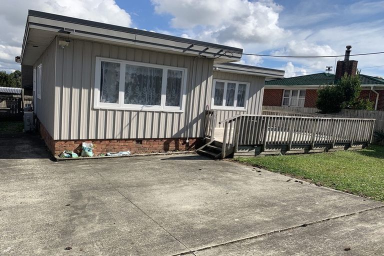 Photo of property in 4 Vanguard Road, Kelston, Auckland, 0602