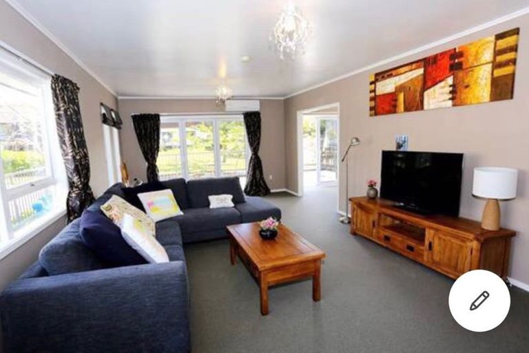 Photo of property in 58 Maxwelton Drive, Mairangi Bay, Auckland, 0630