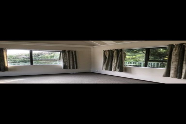 Photo of property in 7 Hazlewood Avenue, Karori, Wellington, 6012