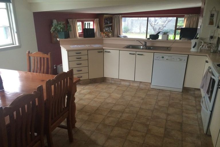 Photo of property in 90 Brookside Terrace, Bryndwr, Christchurch, 8053