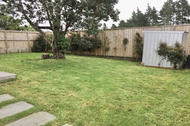 Photo of property in 66 Moire Road, Massey, Auckland, 0614