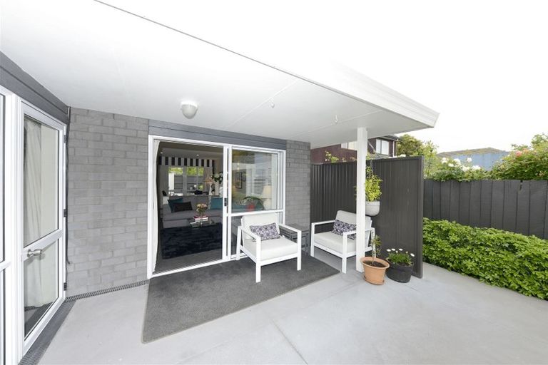 Photo of property in 5b Memorial Avenue, Ilam, Christchurch, 8053