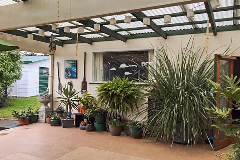 Photo of property in 35 Ruanui Street, Himatangi Beach, Foxton, 4891