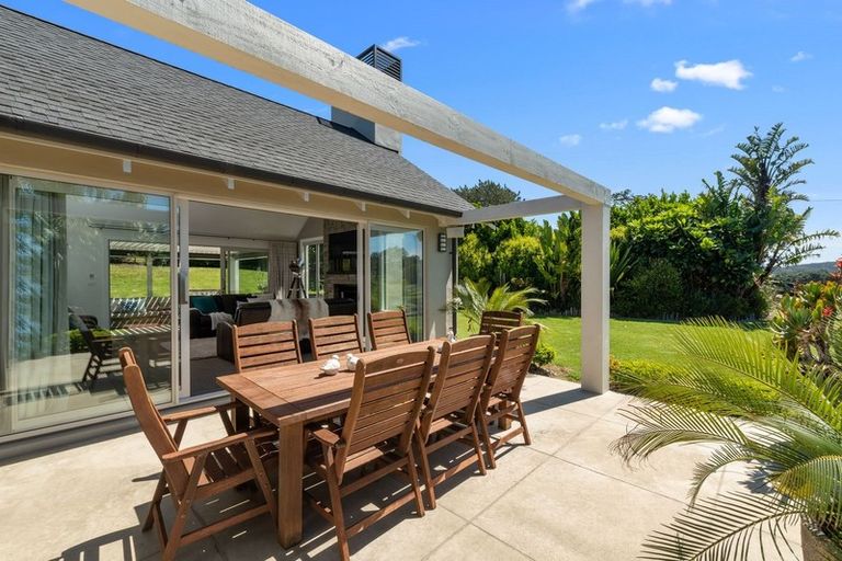 Photo of property in 104 Vaughans Road, Long Bay, Albany, 0792