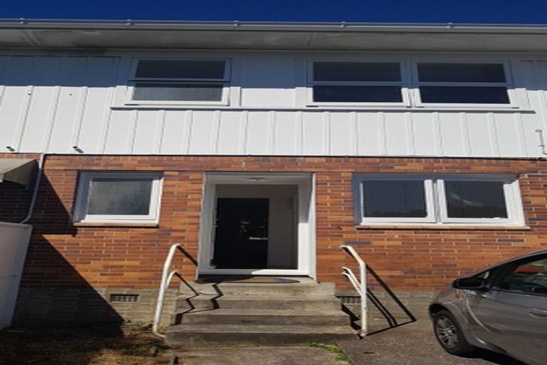 Photo of property in 6/5 Aratonga Avenue, Greenlane, Auckland, 1051