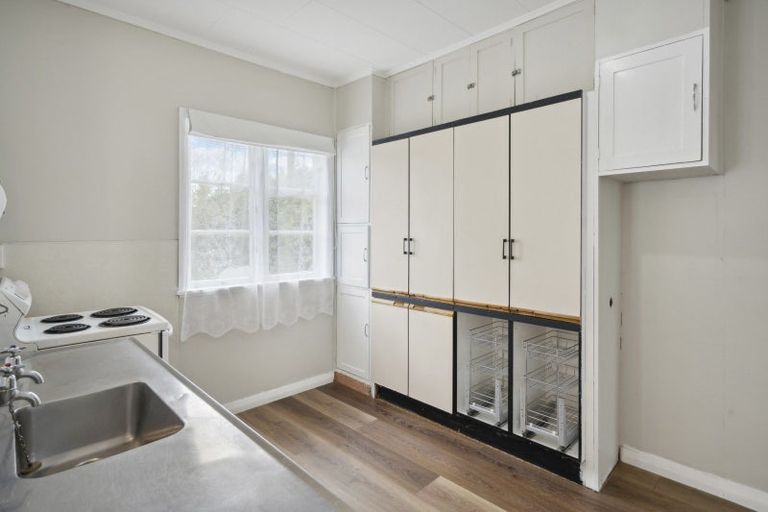 Photo of property in 28 Princes Street, Levin, 5510