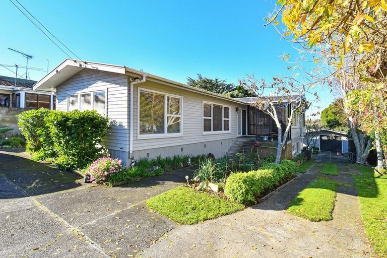 Photo of property in 25 Halver Road, Hillpark, Auckland, 2102