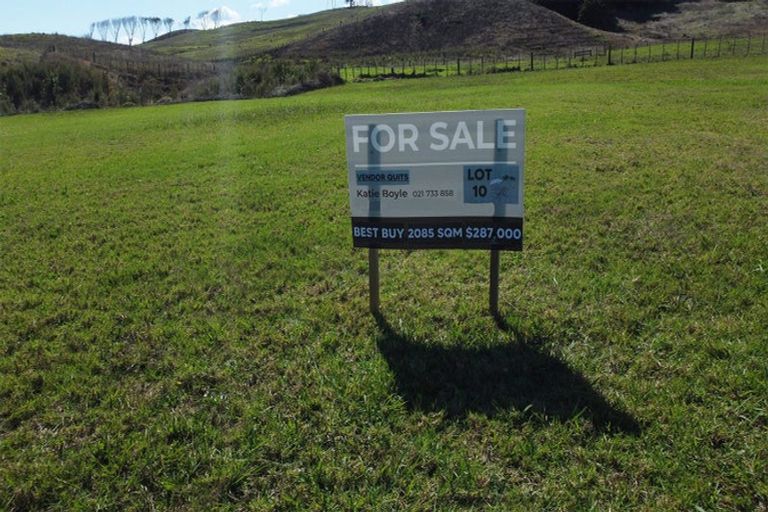 Photo of property in 14 Journeys End, Tapora, 0977