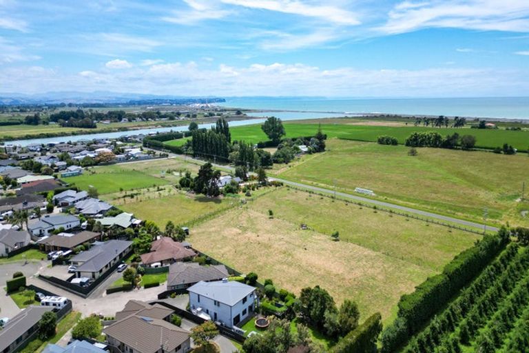 Photo of property in 104 Ferry Road, Clive, 4102