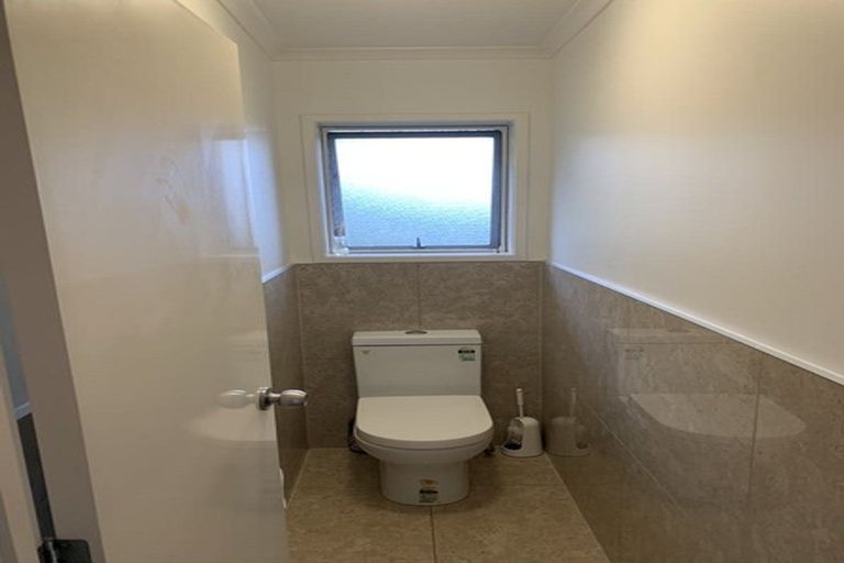 Photo of property in 11 Summermist Drive, Northpark, Auckland, 2013