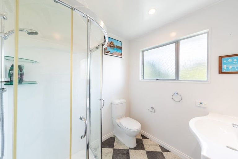 Photo of property in 3 Ardal Grove, Tirohanga, Lower Hutt, 5010