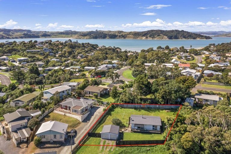 Photo of property in 54 Main Road, Raglan, 3225