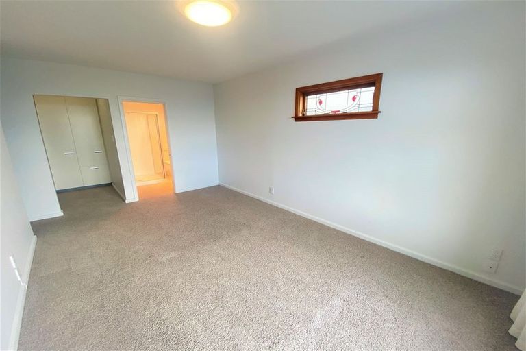 Photo of property in 223c Mount Pleasant Road, Mount Pleasant, Christchurch, 8081