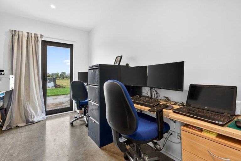 Photo of property in 20 Britton Avenue, Morison Bush, Greytown, 5794