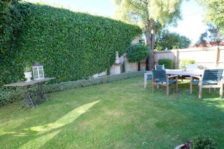 Photo of property in 83 Hawthorn Avenue, Mornington, Dunedin, 9011