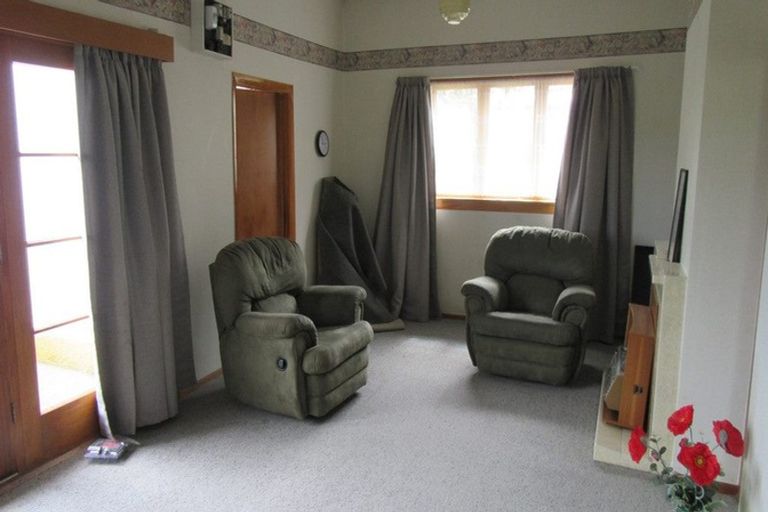 Photo of property in 28 Leonard Street, Waimate, 7924