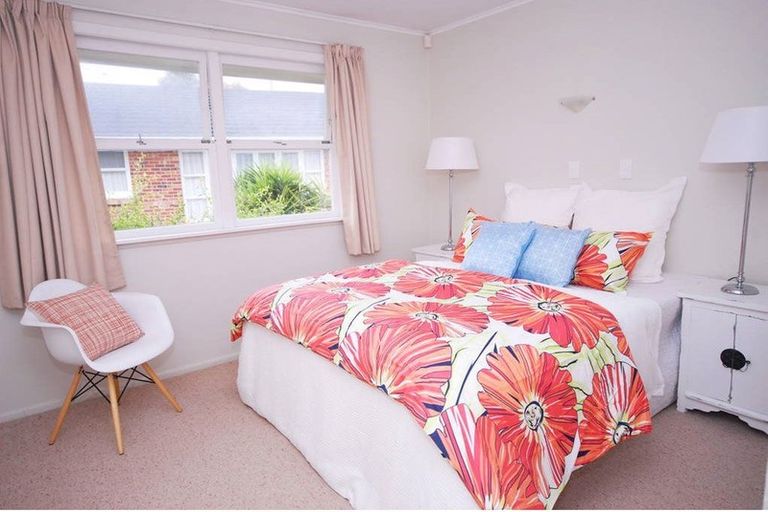 Photo of property in 1/2 Saltburn Road, Milford, Auckland, 0620