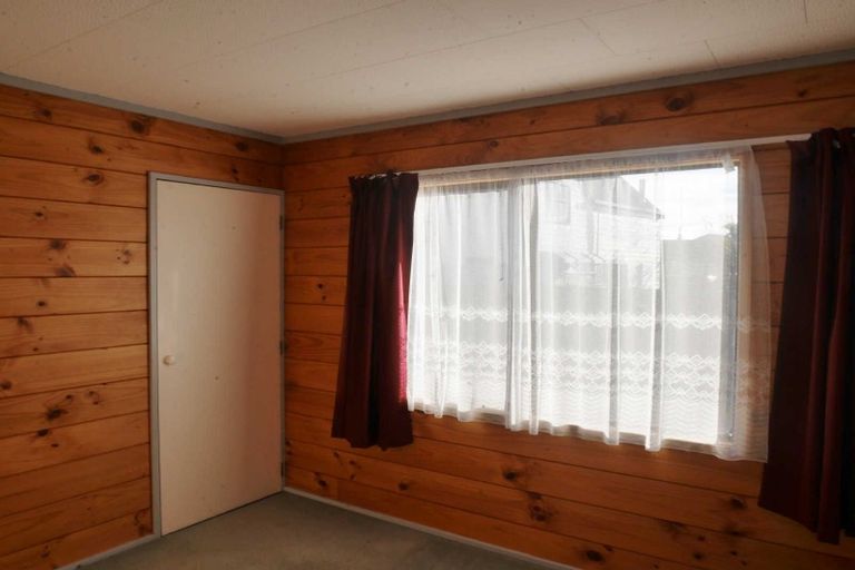 Photo of property in 2/25 Inwoods Road, Parklands, Christchurch, 8083