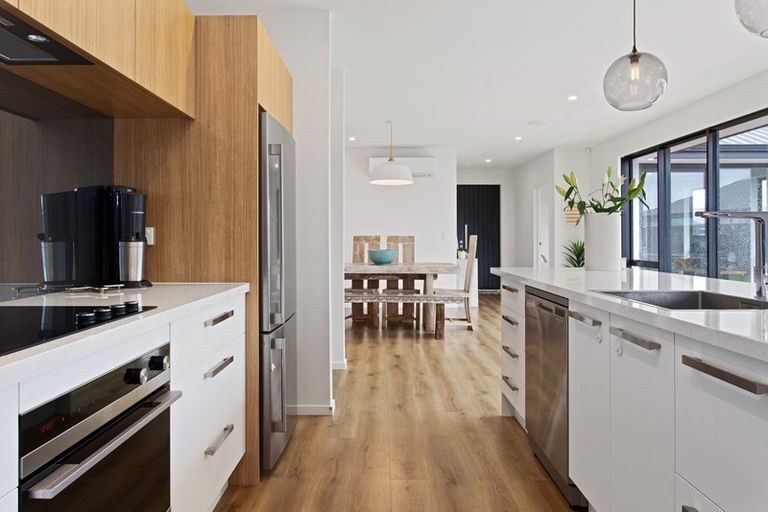 Photo of property in 76 Sutherland Drive, Kaiapoi, 7630