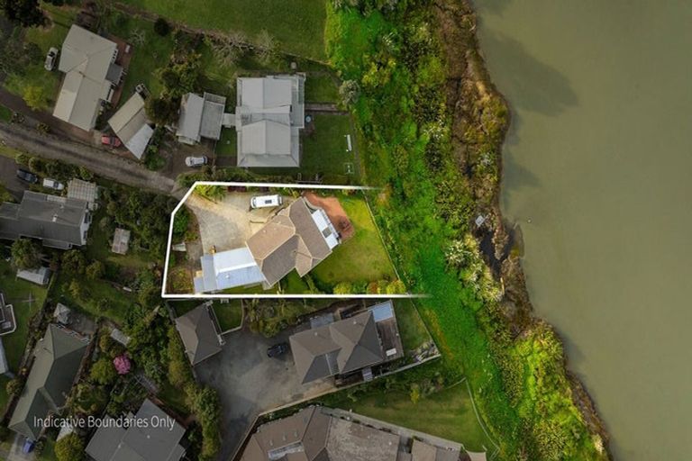 Photo of property in 16 Pohutukawa Drive, Athenree, Katikati, 3177