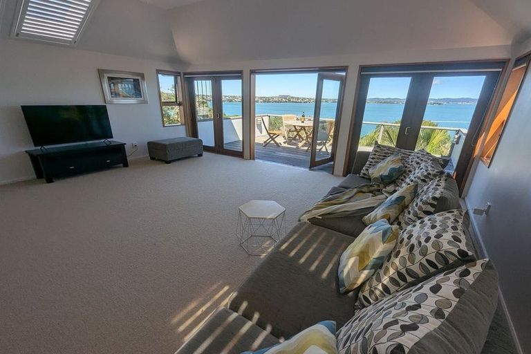 Photo of property in 18 Tizard Road, Birkenhead, Auckland, 0626