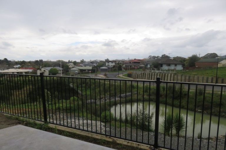 Photo of property in 16 Te Tiireke Drive, Glenview, Hamilton, 3206