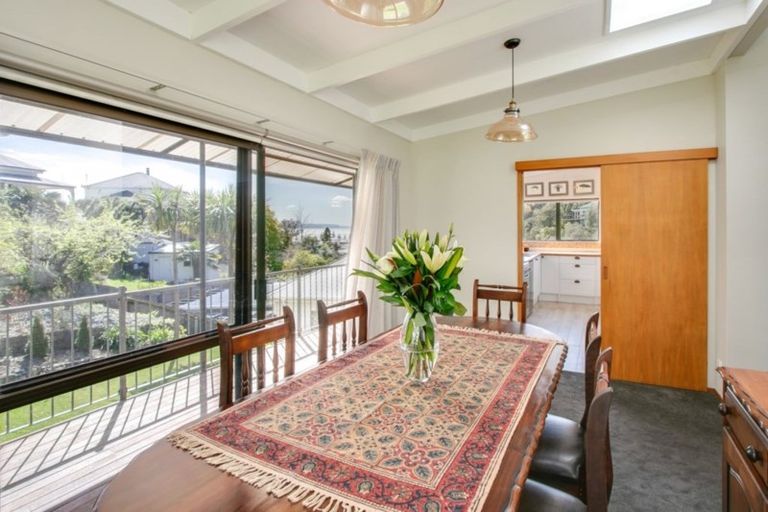 Photo of property in 27 Goldsmith Road, Hospital Hill, Napier, 4110