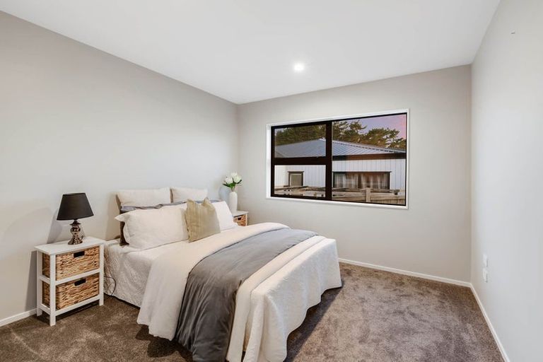 Photo of property in 129 Wainui Road, Silverdale, 0932