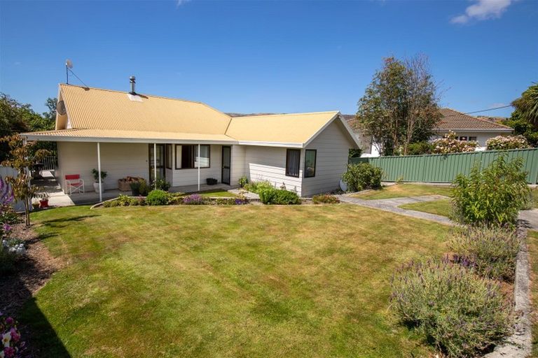Photo of property in 43 Cheviot Street, Roxburgh, 9500