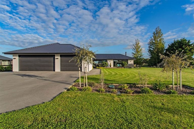 Photo of property in 8 Te Haunui Lane, Pegasus, 7612