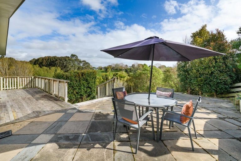 Photo of property in 34 Ruapehu Drive, Fitzherbert, Palmerston North, 4410