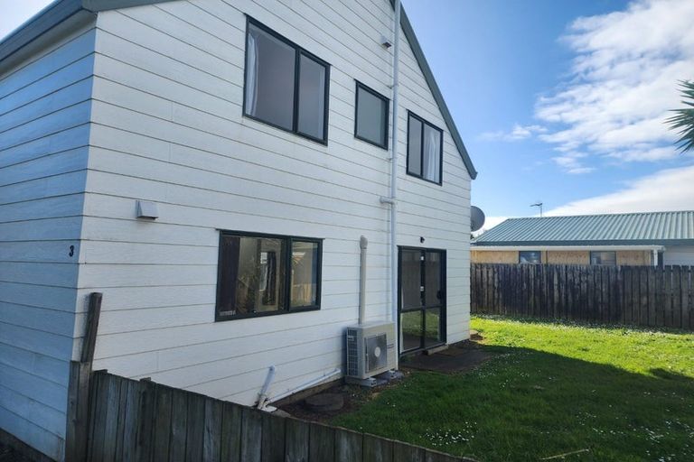 Photo of property in 26 Barneys Farm Road, Clendon Park, Auckland, 2103