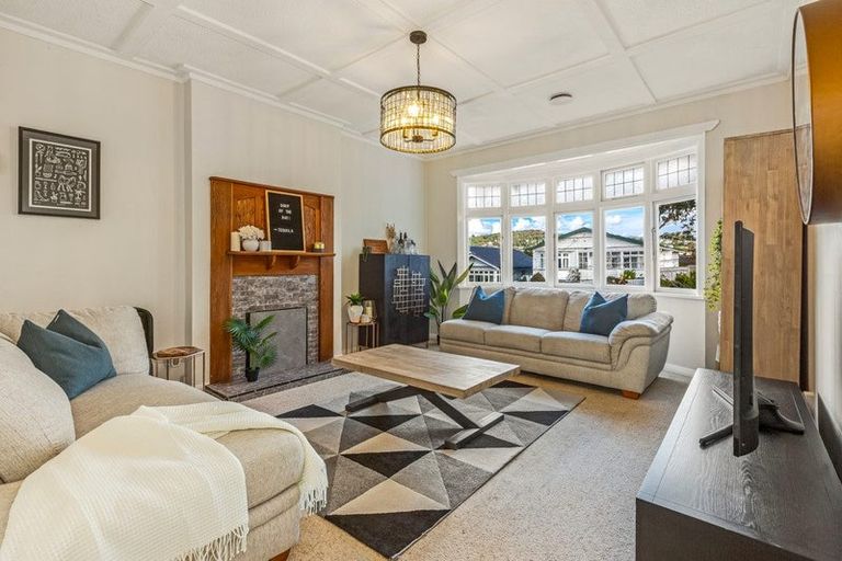 Photo of property in 35 Tirangi Road, Rongotai, Wellington, 6022