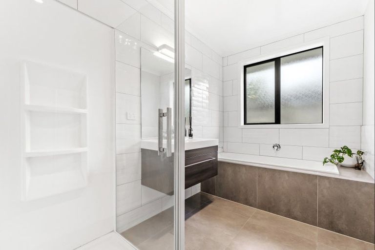 Photo of property in 12 Kia Kaha Drive, Snells Beach, 0920